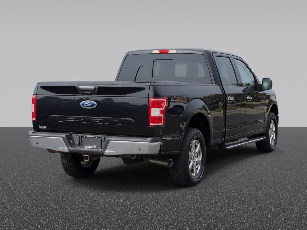 Used 2019 Black Ford XLT image 4