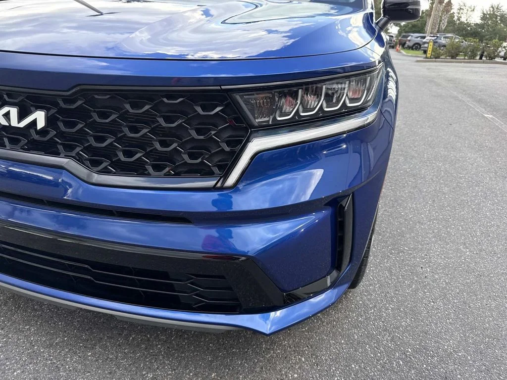 Used 2022 Blue Kia S image 10