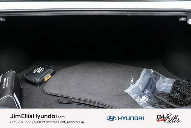 2025 Hyundai Elantra Limited - Photo 68