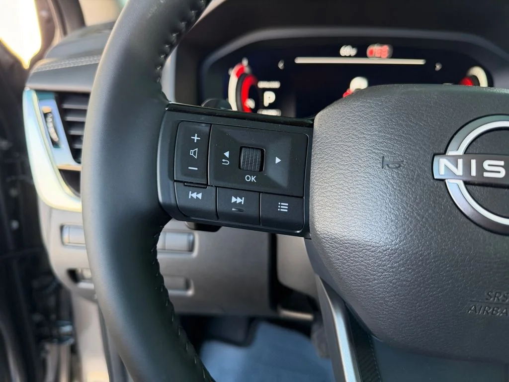 New 2026 Gray Nissan Platinum image 24