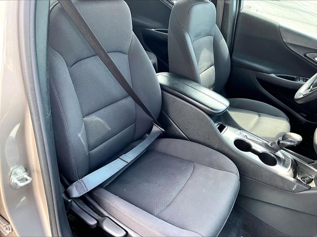 Used 2023 Mineral Gray Metallic Chevrolet LT image 11
