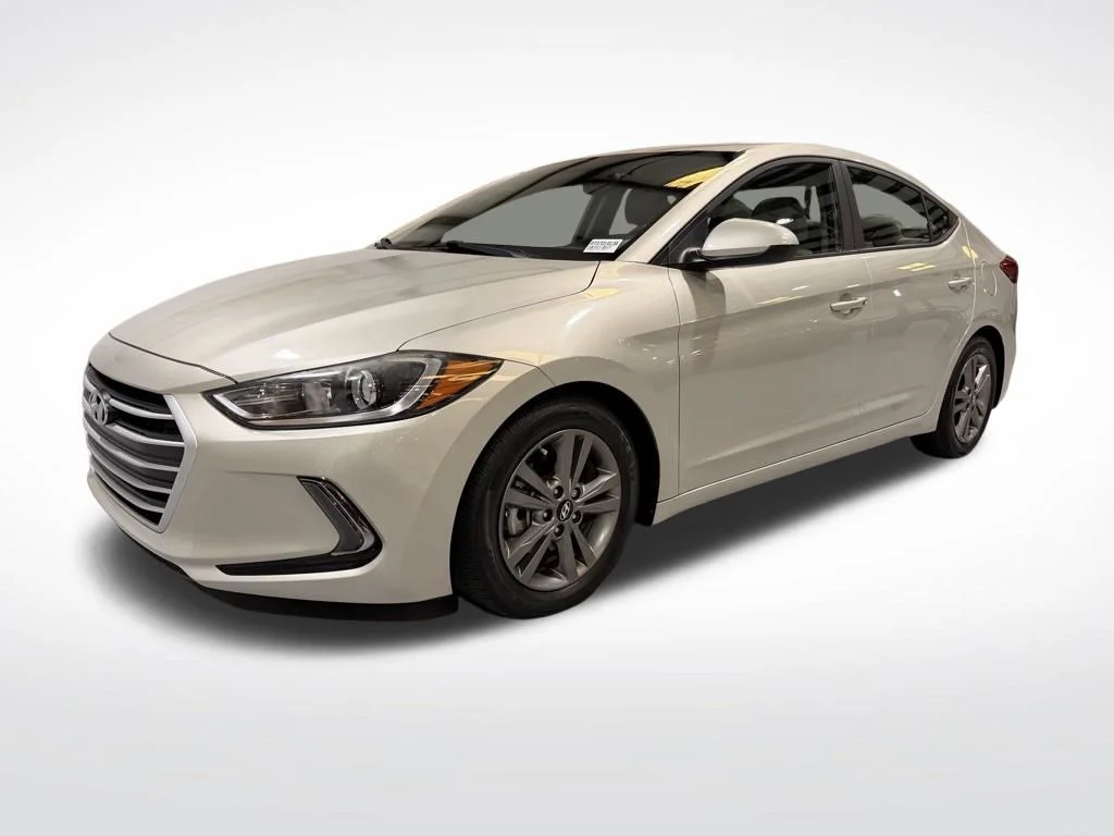 2017 Hyundai Elantra 1.8 Value Edition A/T's photo