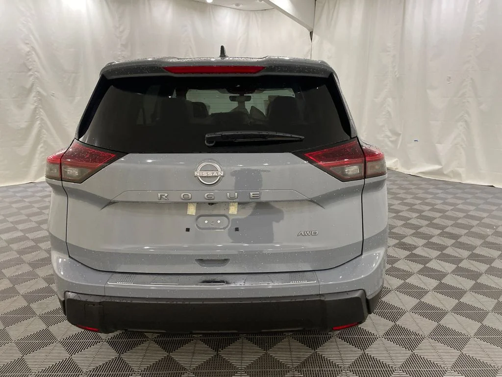 New 2026 Boulder Gray Pearl Nissan SV image 6
