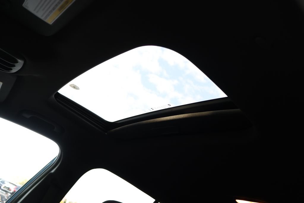 2024 Chevrolet Trax RS - Photo 37
