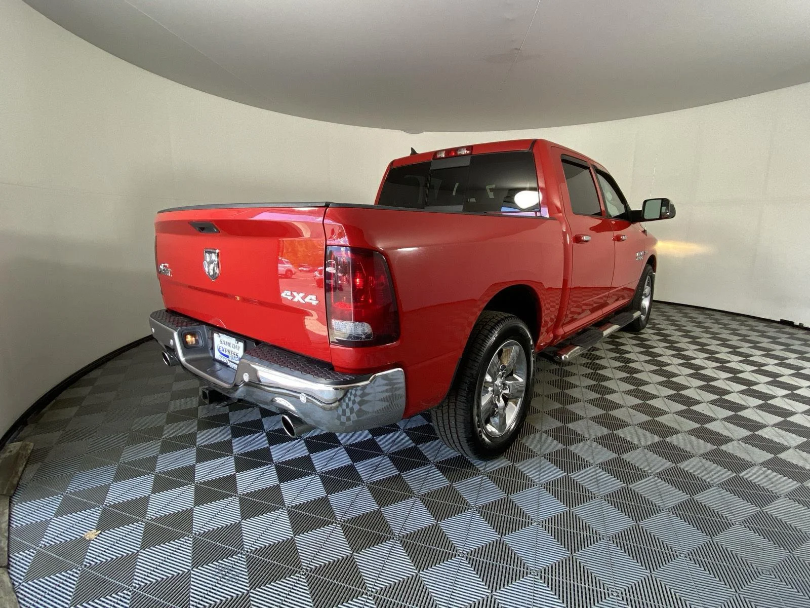 Used 2017 Flame Red Clearcoat Ram Big Horn image 6