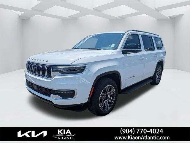 Used 2025 White Jeep Base image 7