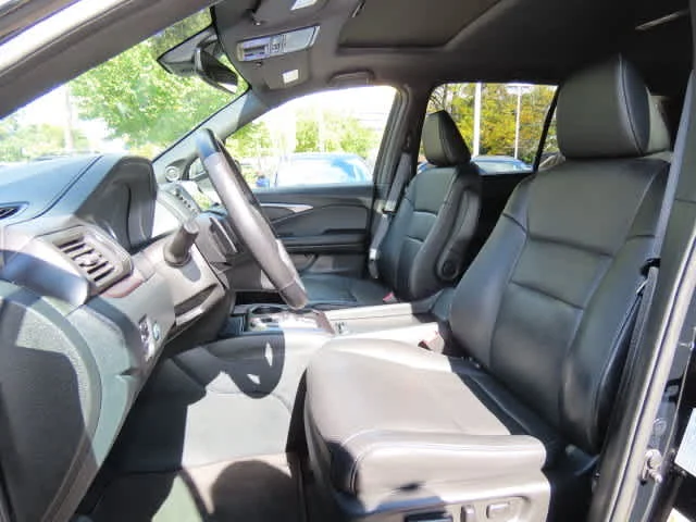 2023 Honda Passport EX-L - Photo 12
