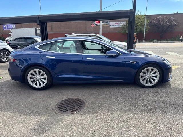 Used 2020 Blue Tesla Long Range image 9