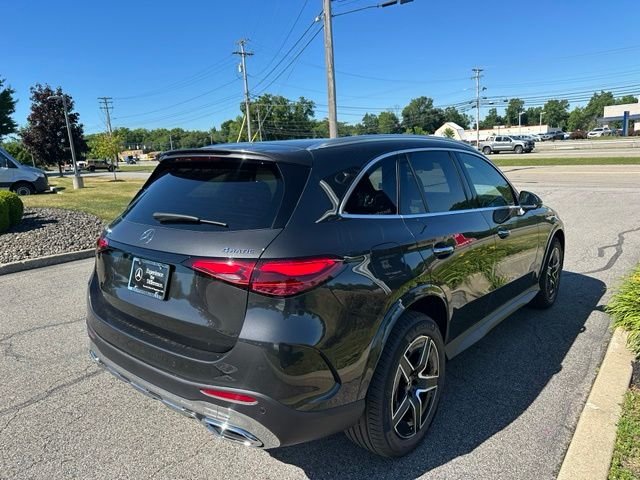 New 2026 Graphite Grey Metallic Mercedes-Benz GLC 300 image 5