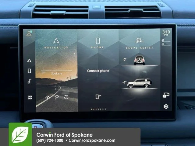 Used 2025  Land Rover X-Dynamic SE image 30
