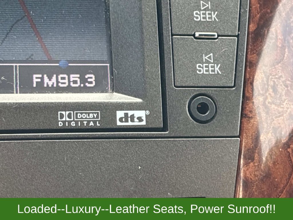 Used 2007 Gray Cadillac Luxury I image 32