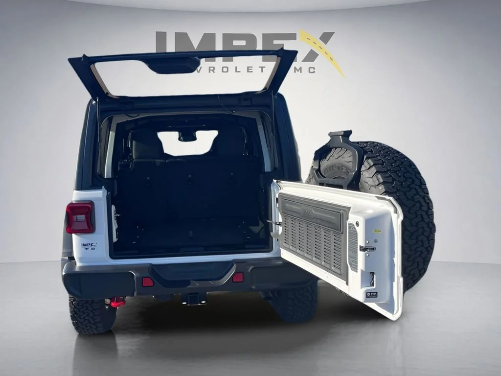 Used 2025 White Jeep Rubicon image 28