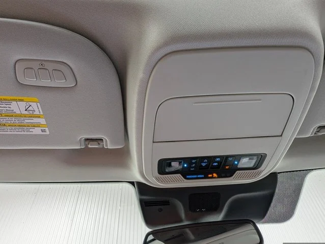 New 2027 Star White Metallic Tri-Coat Ford MAX Platinum image 44