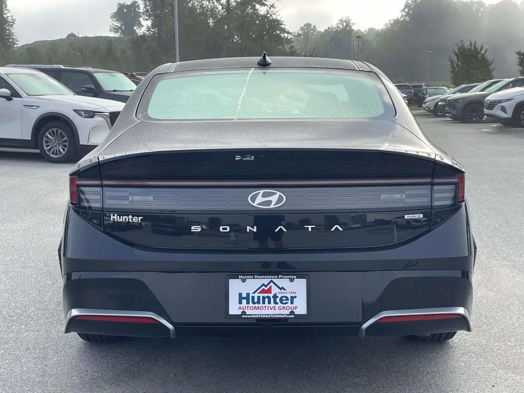 Used 2026 Carbon Blue Hyundai SEL image 30