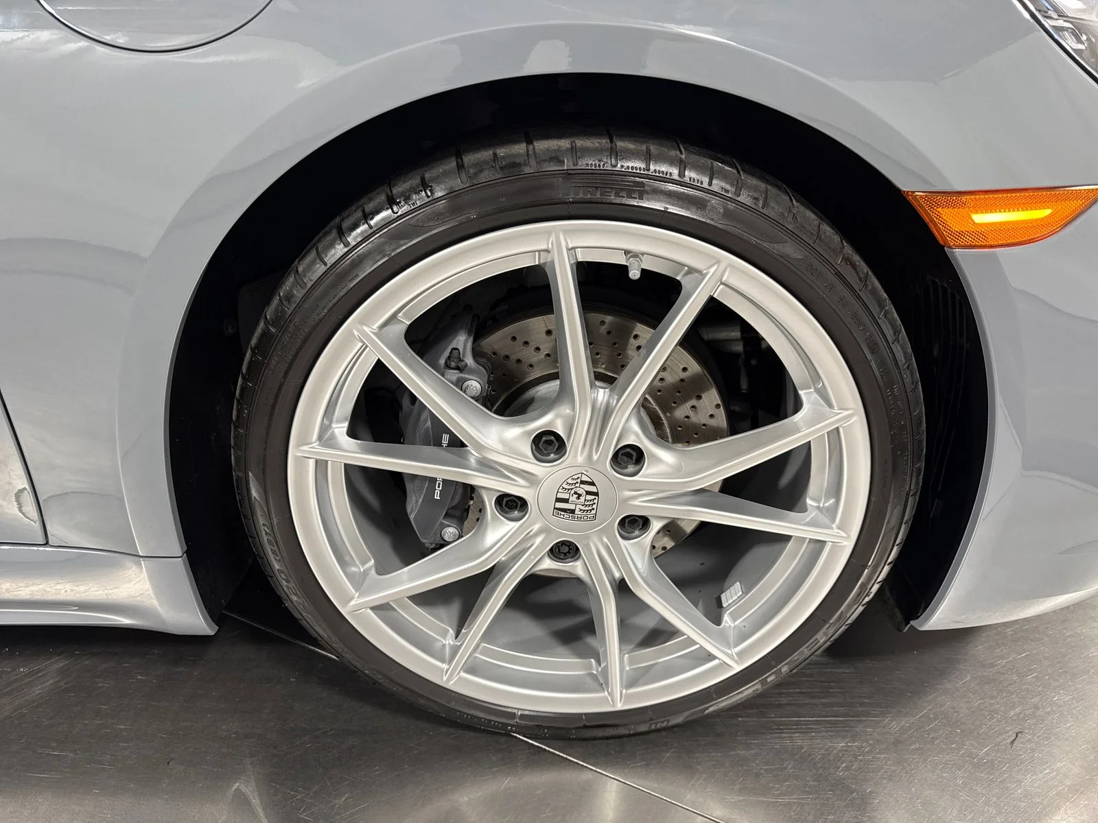Used 2025 Arctic Grey Porsche Base image 13