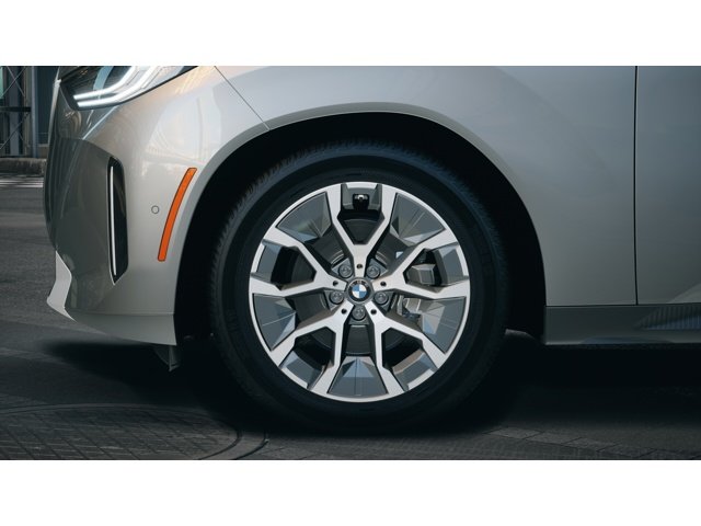 New 2026 Skyscraper Grey Metallic BMW  image 7
