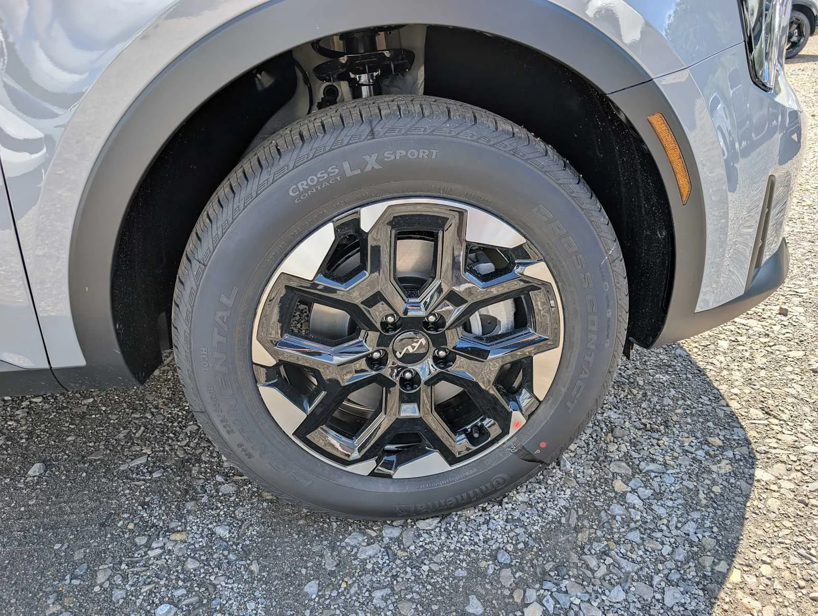 New 2026 Wolf Gray Kia S image 3