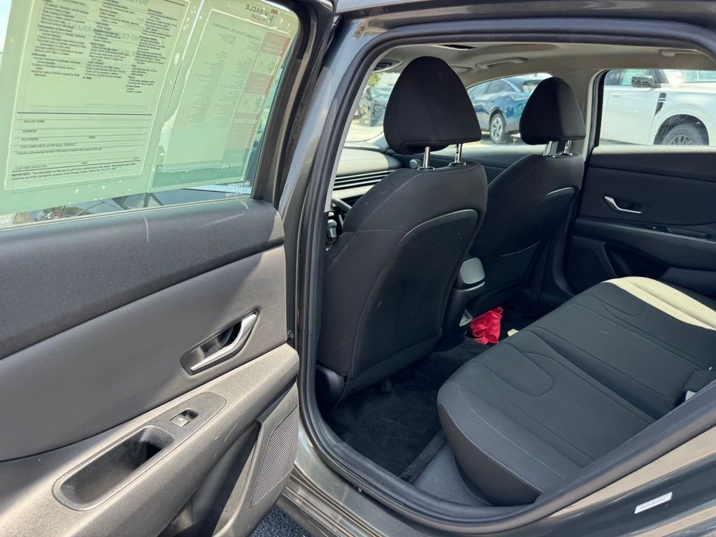 Used 2025 Gray Hyundai SEL Convenience image 32