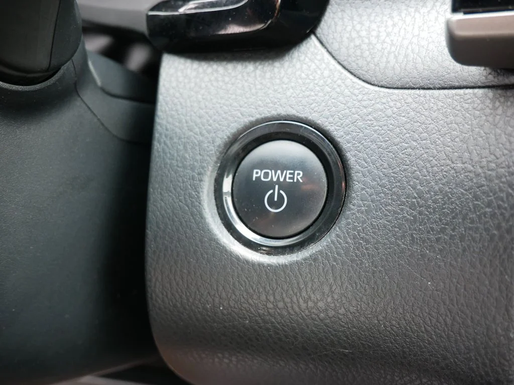 Certified Used 2025 Silver Toyota LE image 28