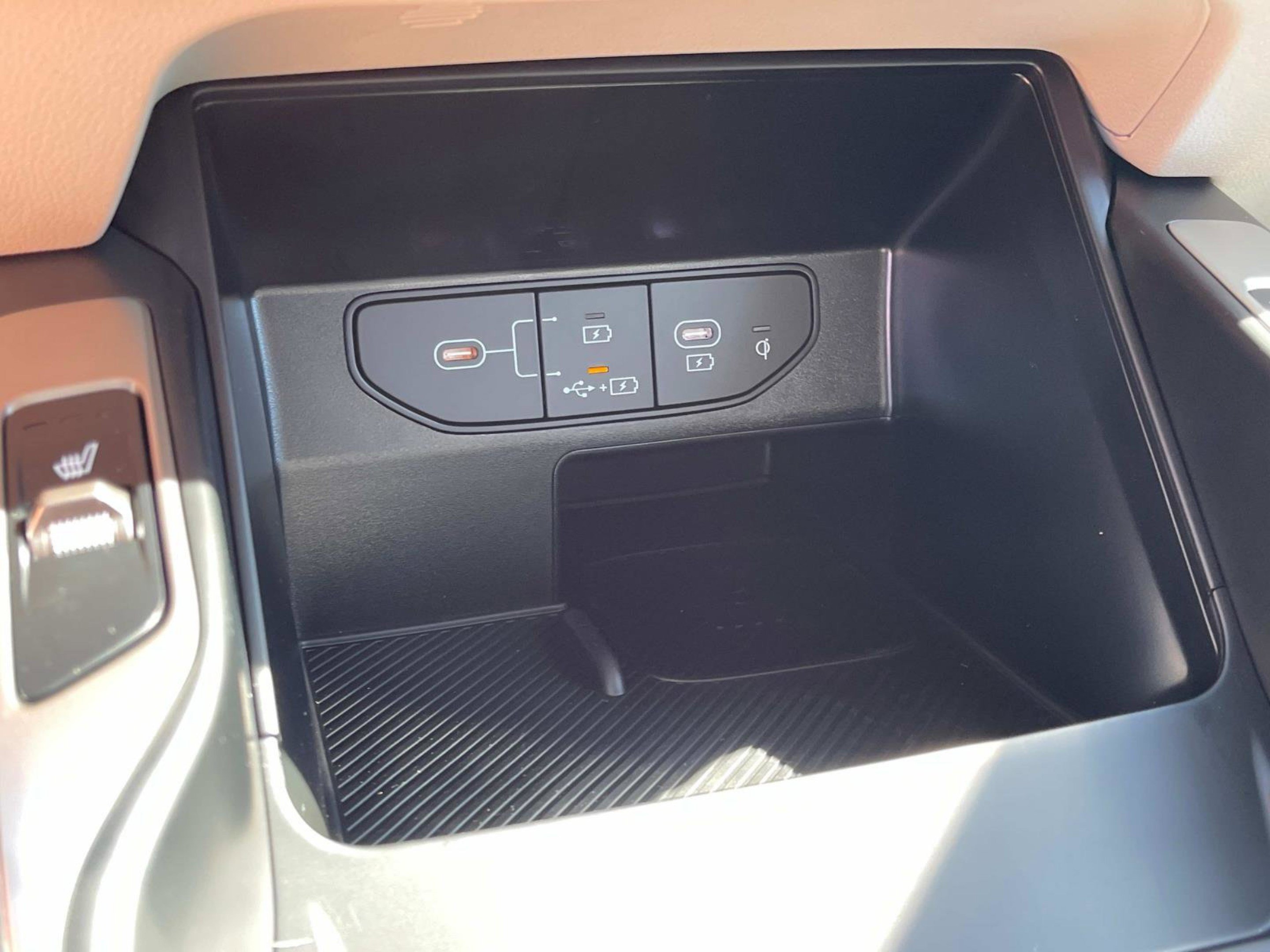 2026 Kia Sorento EX - Photo 27