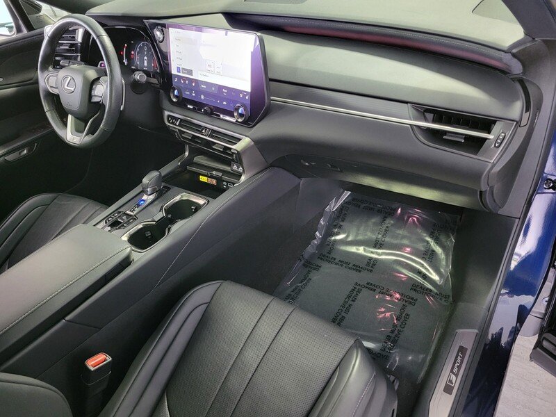 2023 Lexus RX 350 - Photo 17