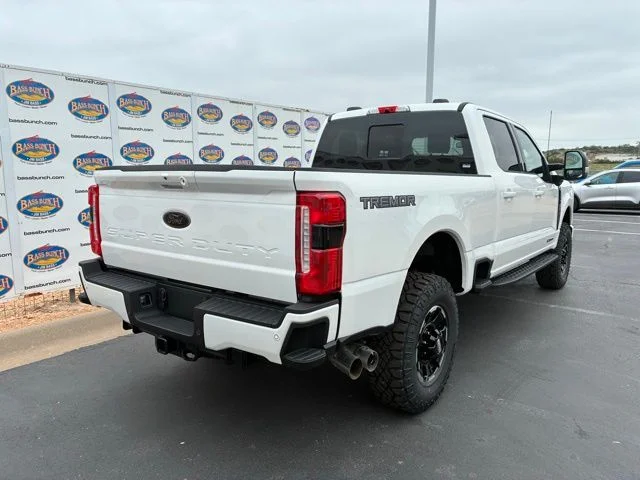 New 2026 Star White Metallic Tri-Coat Ford Lariat image 4