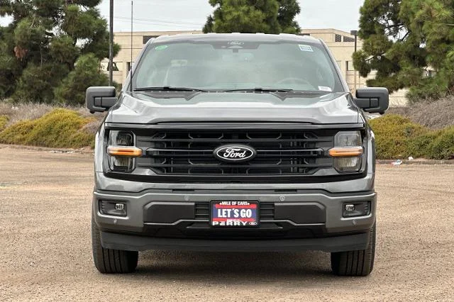 New 2026 Carbonized Gray Metallic Ford XLT image 28