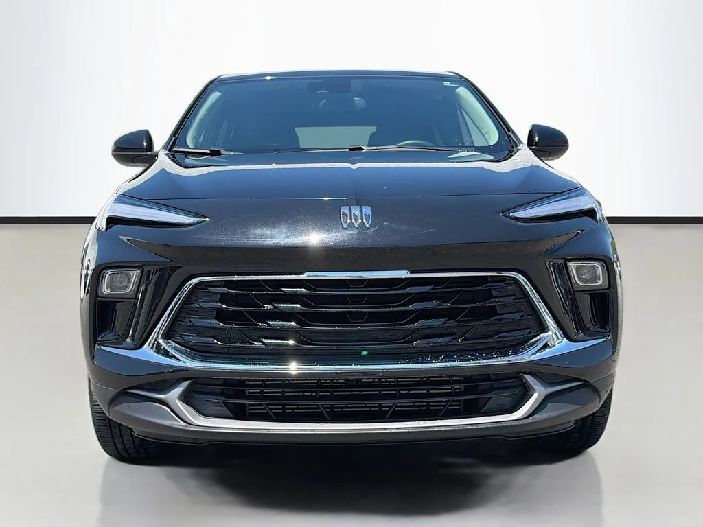 Used 2025 Ebony Twilight Metallic Buick Preferred image 3
