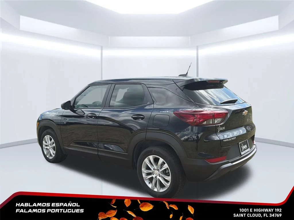 Used 2023 MOSAIC BLACK METALLIC Chevrolet LS image 4