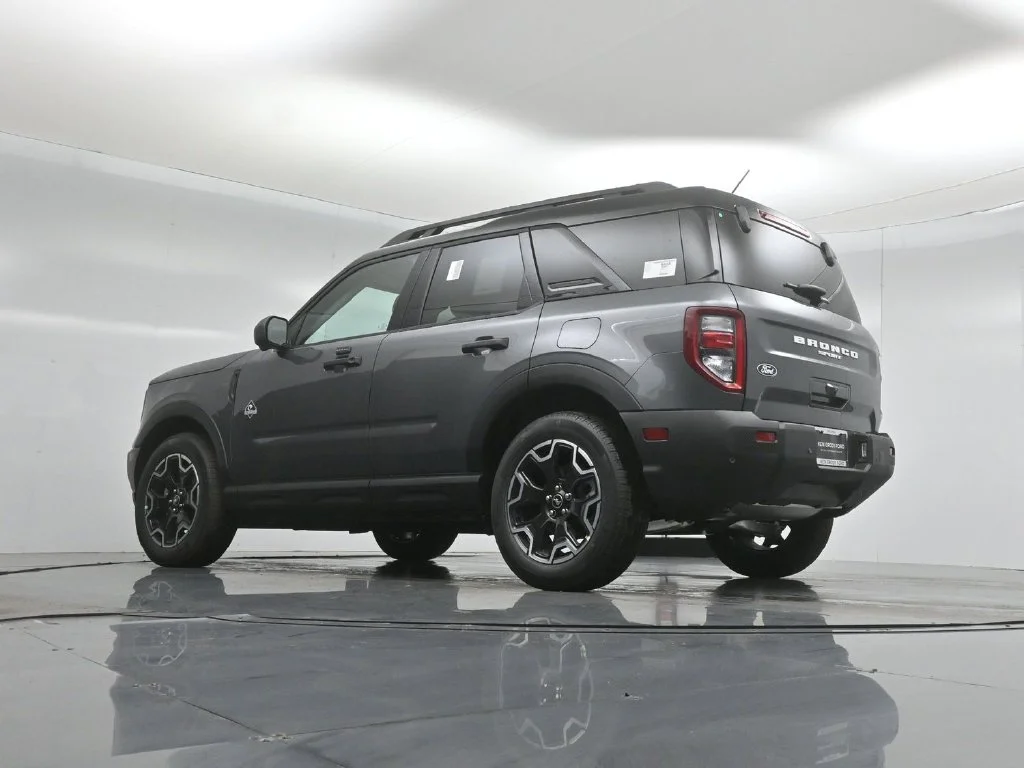New 2026 Carbonized Gray Metallic Ford Outer Banks image 48