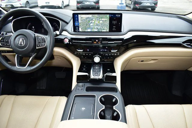 Used 2025 Majestic Black Pearl Acura SH-AWD TECH image 14