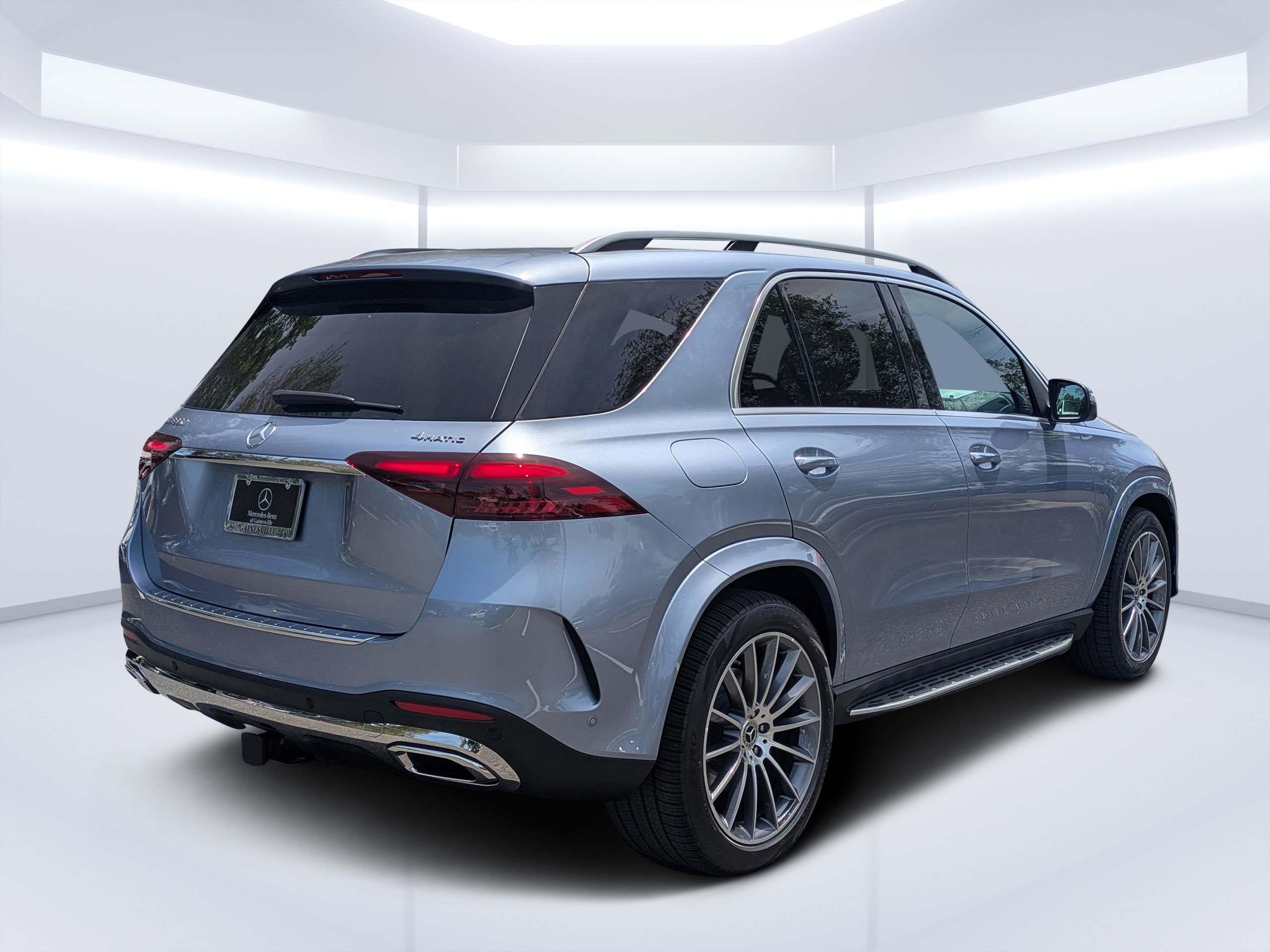 New 2026 MANUFAKTUR Cote d'Azur Light Blue Metallic Mercedes-Benz GLE 350 image 30
