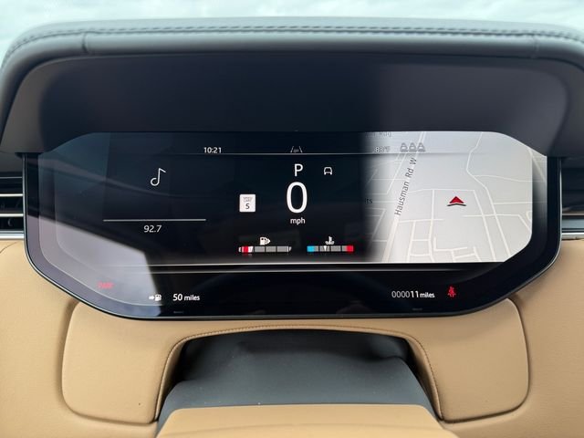 New 2026 Fuji White Land Rover SE image 14