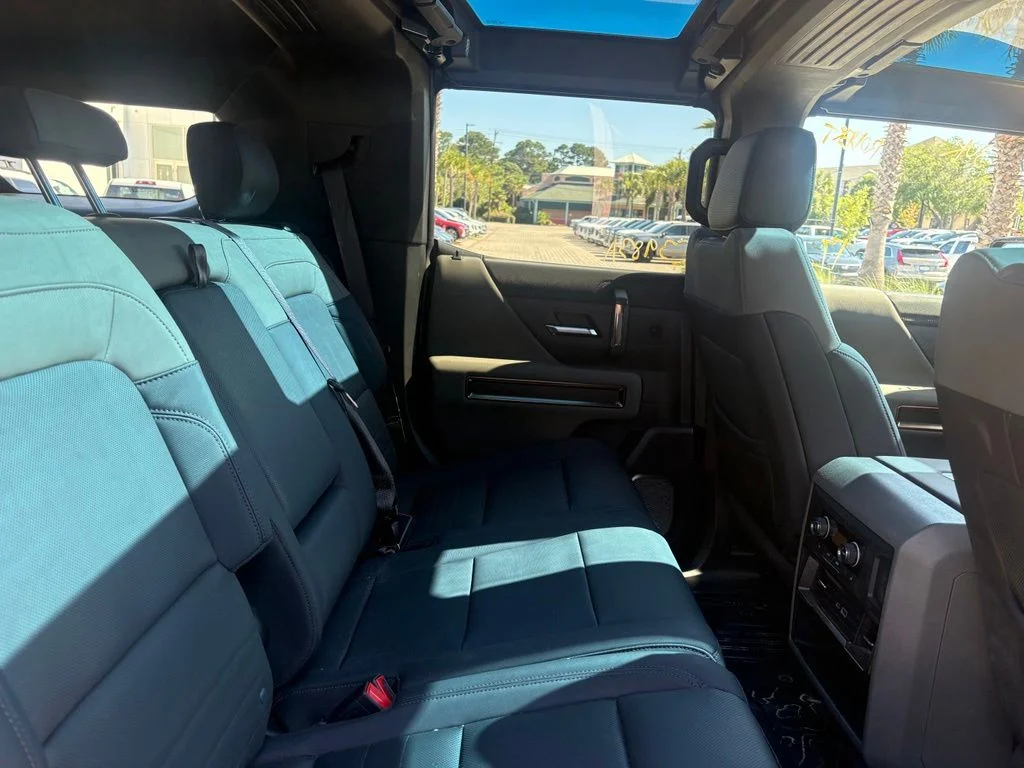 Used 2024 Black GMC 2X image 16