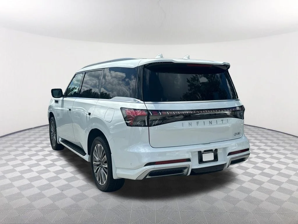 New 2027 RADIANT WHITE INFINITI Luxe 2WD image 7