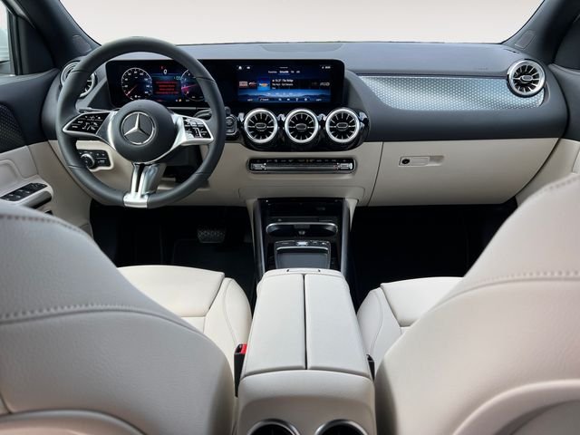 2025 Mercedes-Benz GLA GLA250 - Photo 10