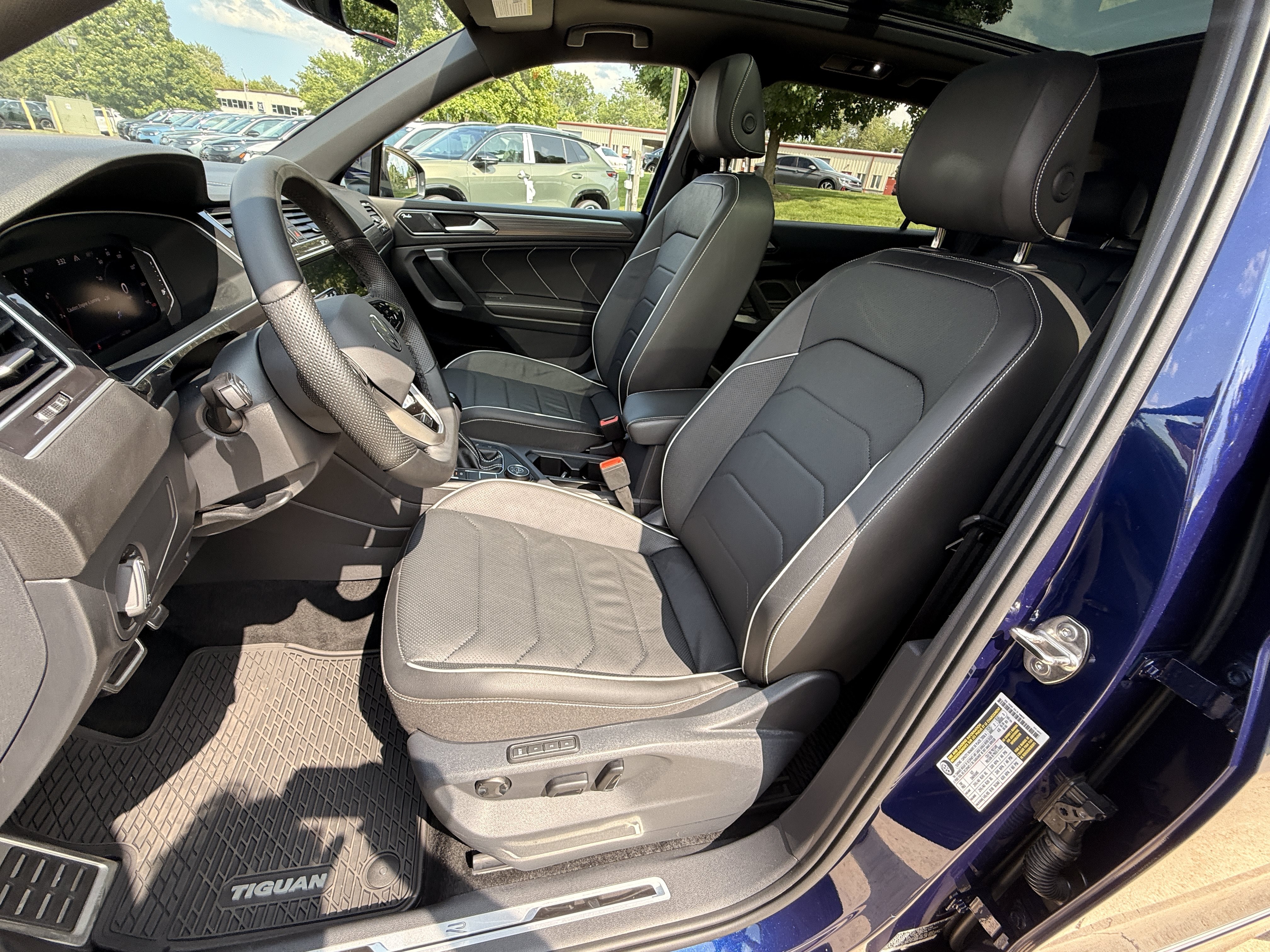 Used 2024 Blue Volkswagen SEL R-Line image 27