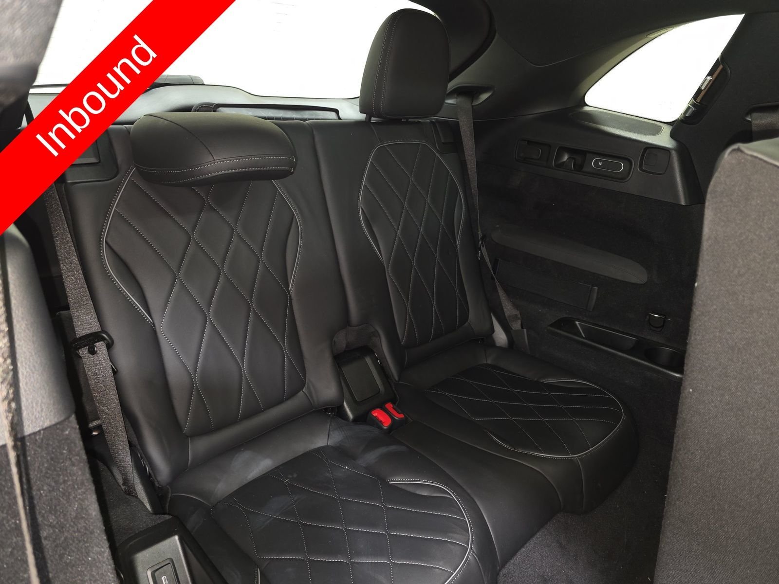 Used 2023 Black Mercedes-Benz 580 image 4