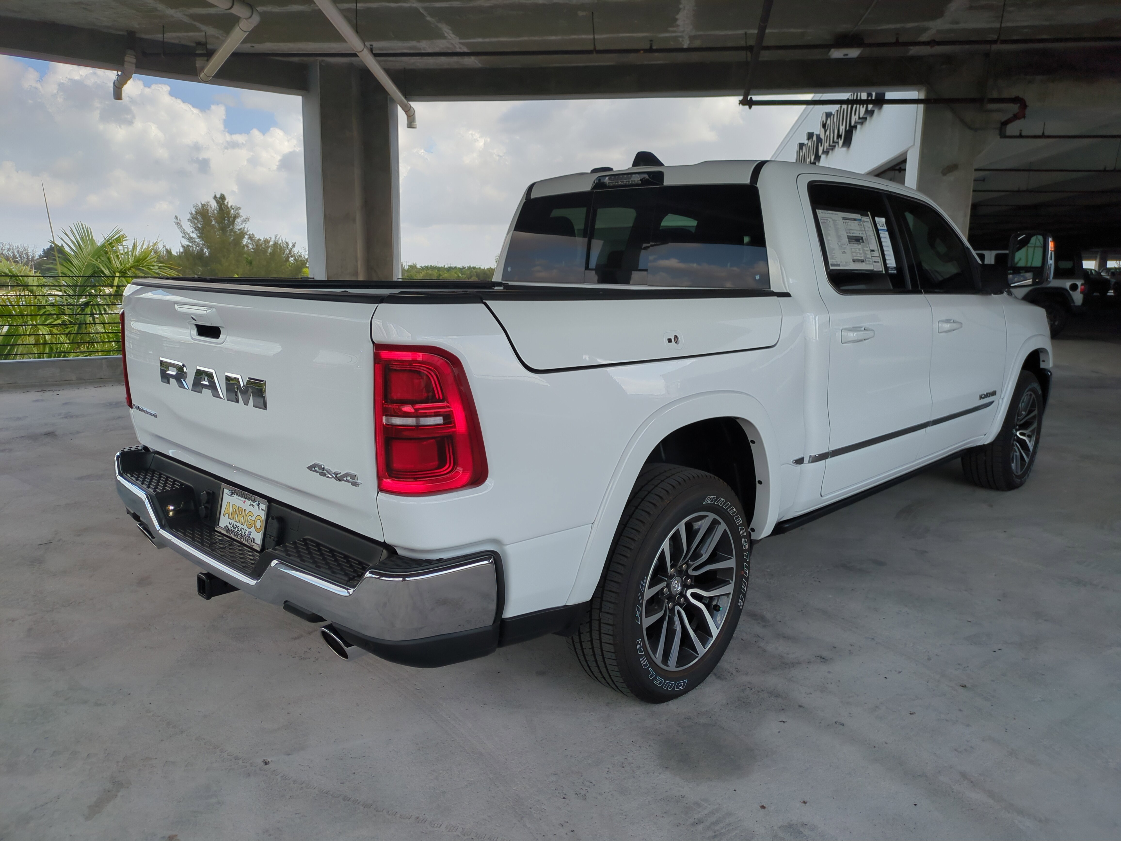 2025 Ram 1500 Limited photo 2