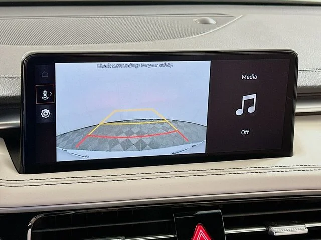 New 2025 White Genesis 2.5T image 18
