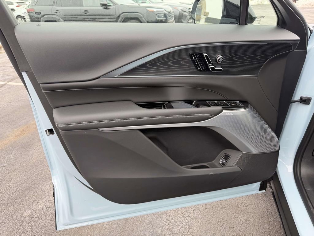 2026 Cadillac LYRIQ Premium Sport - Photo 14