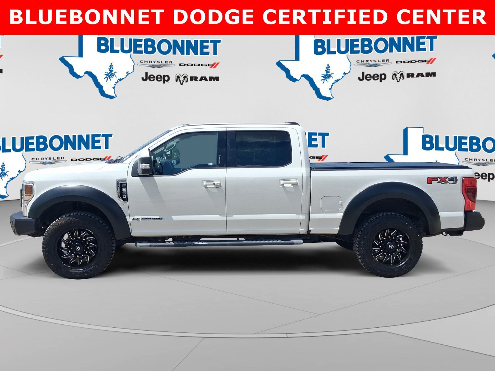Used 2021 Star White Metallic Tri-Coat Ford LARIAT image 8