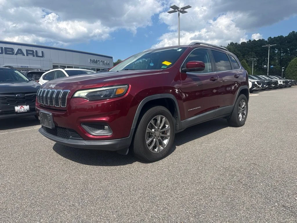 Used 2020 Red Jeep Latitude Plus image 1