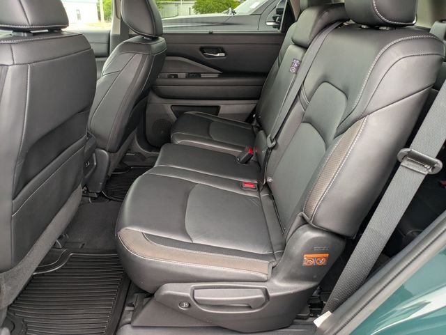 Used 2023 Black Nissan SL image 23