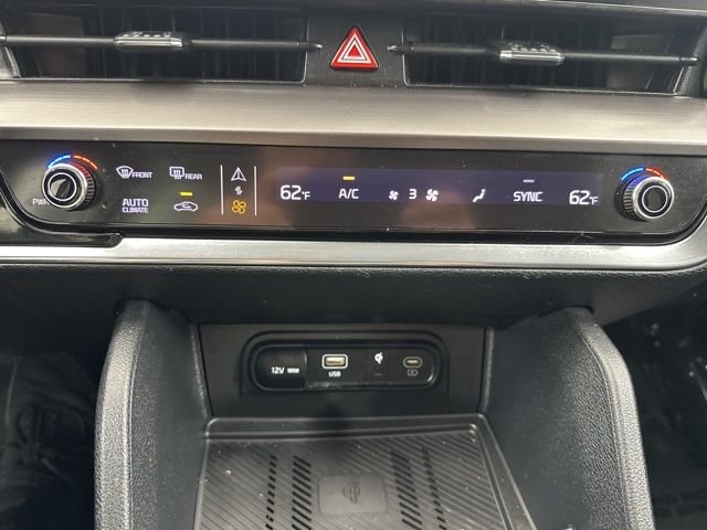 Used 2024 Ebony Black Kia EX image 19