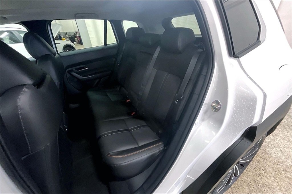 2026 MAZDA CX-50 - Image 9