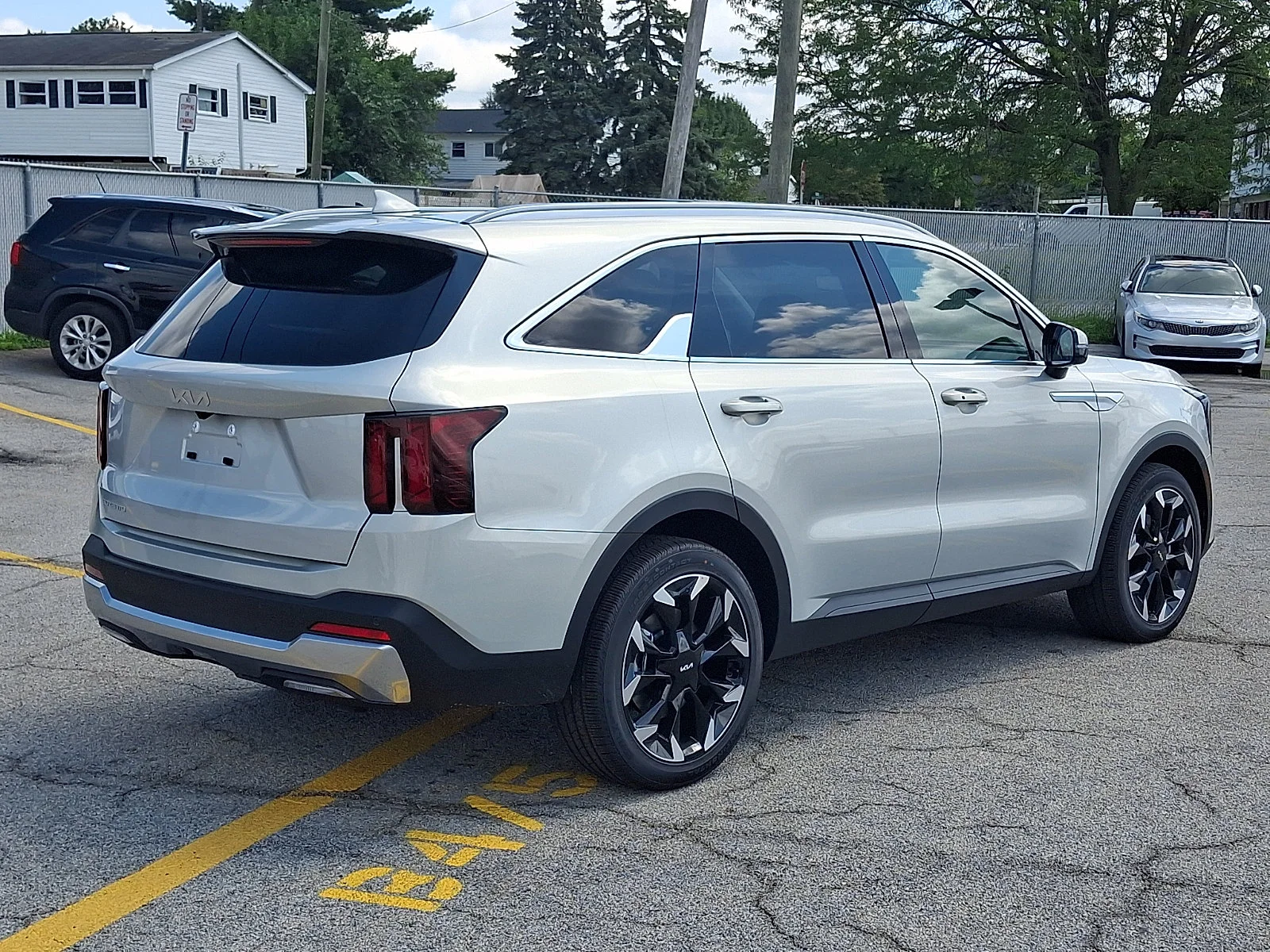 New 2026 Silver Kia EX image 3