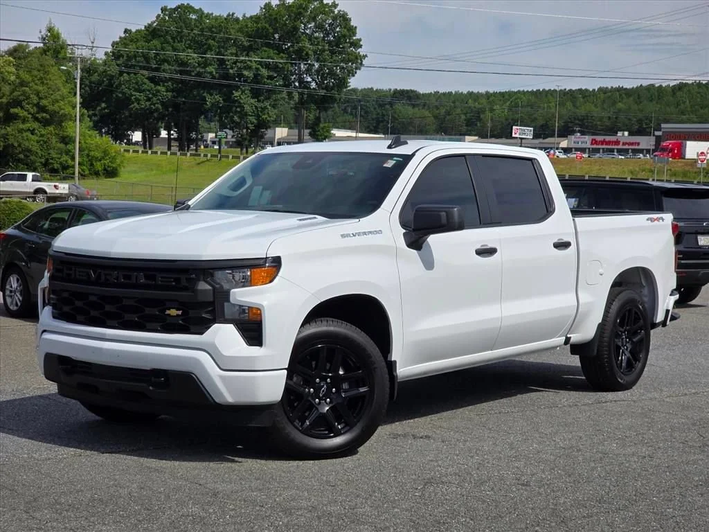 Used 2025 Summit White Chevrolet Custom image 2