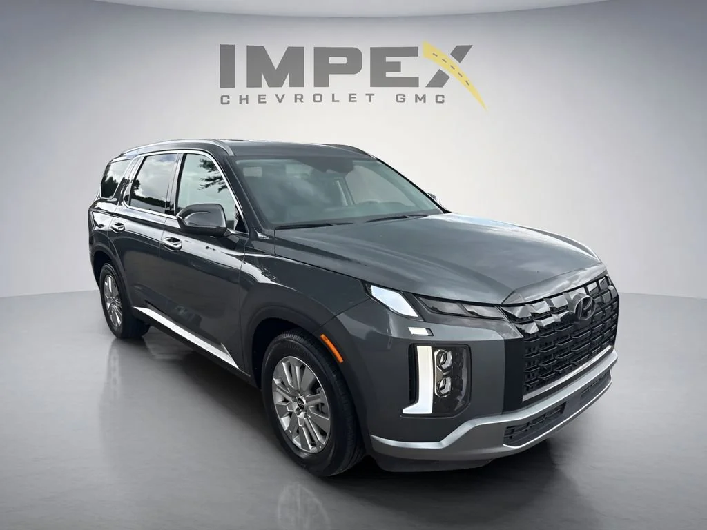 Used 2025 Charcoal Hyundai SEL image 7
