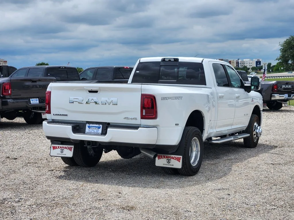 New 2026 Bright White Clear-Coat Exterior Paint RAM Laramie image 4